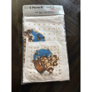 Vintage K-Mart Kitchen Tea Towel Pot Holder Set Mushrooms‎